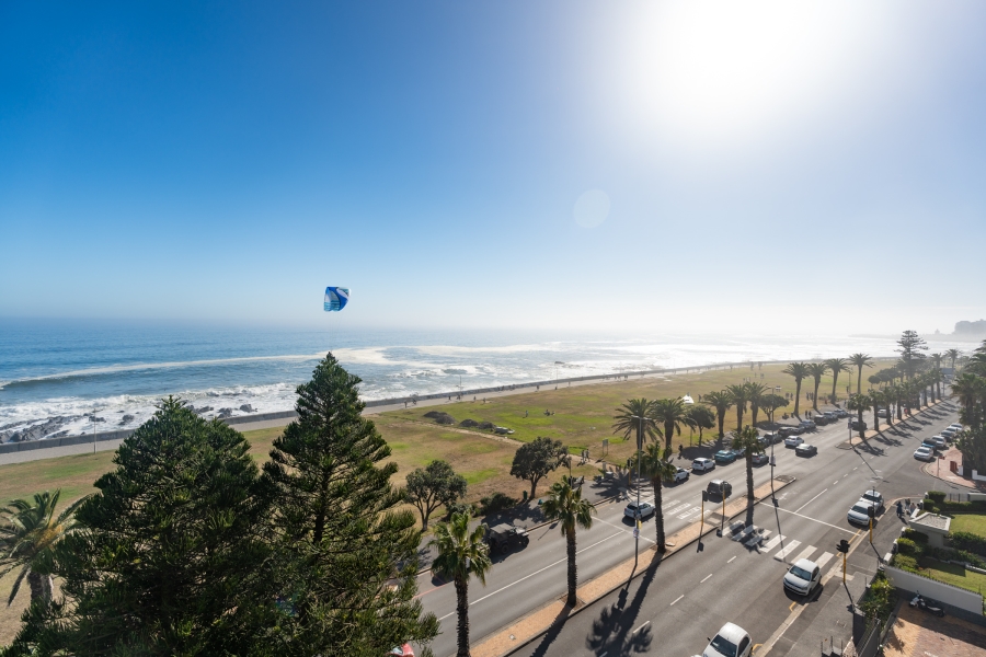 To Let 4 Bedroom Property for Rent in Sea Point Western Cape